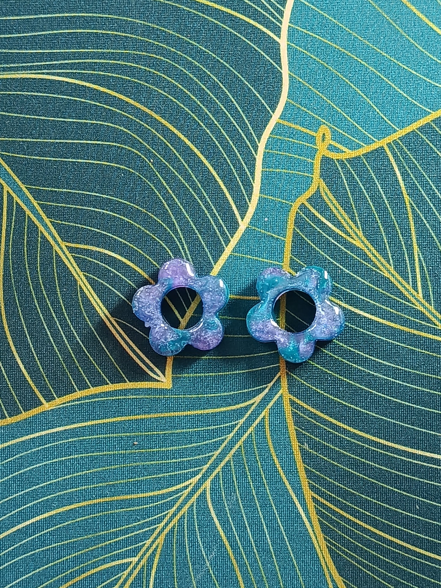 Pampilles de Lumières : Pampilles Interchangeables en Résine – Créations Artisanales